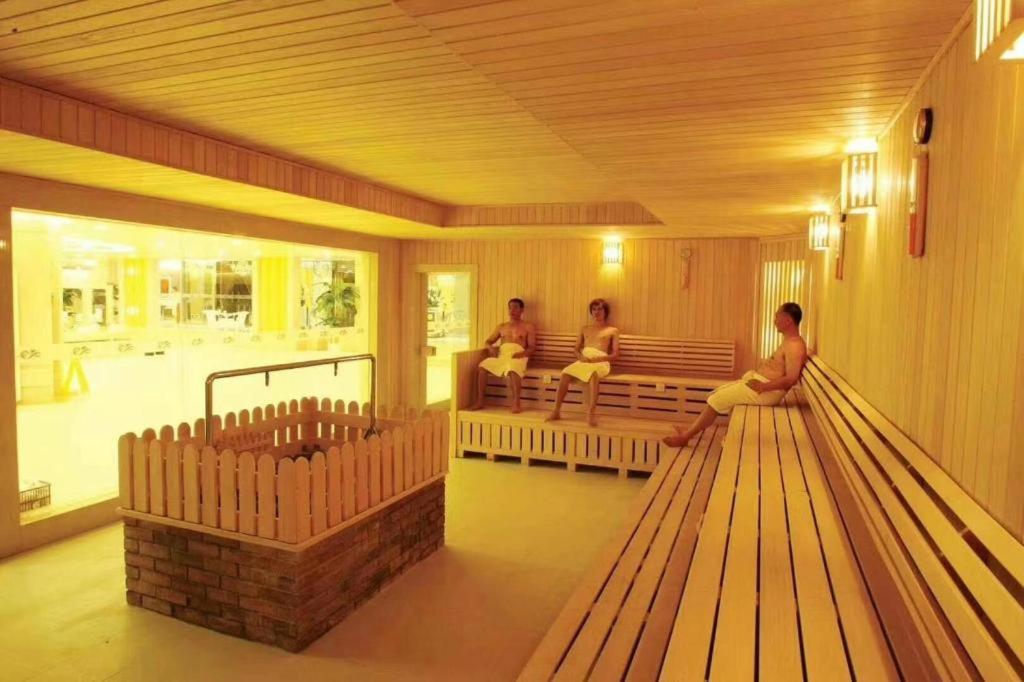 Cheermore Recreation Hotel Guangzhou Zhimao Yuan Ecological Spa Leisure Hotel Luaran gambar